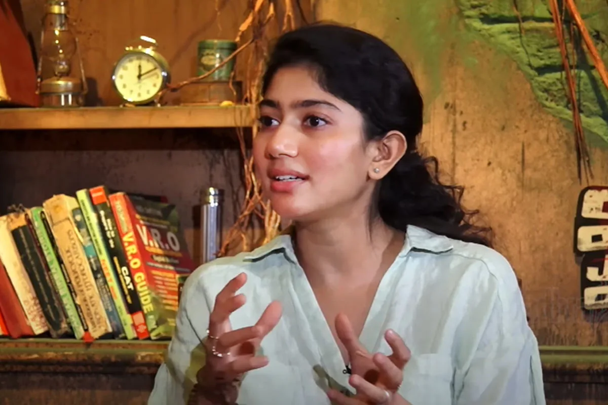 Sai Pallavi : 'నా తల్లిని లైంగికంగా వేధించారు' : సాయి పల్లవి